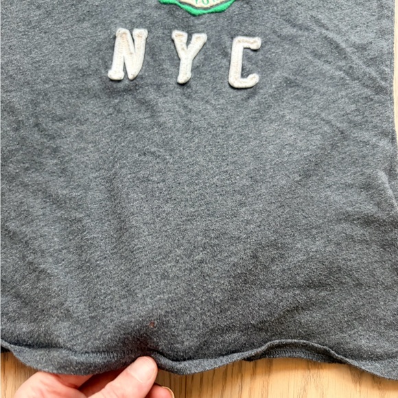 Abercrombie & Fitch Charcoal Gray Heather Graphic Tee Size XS - Picture 4 of 6